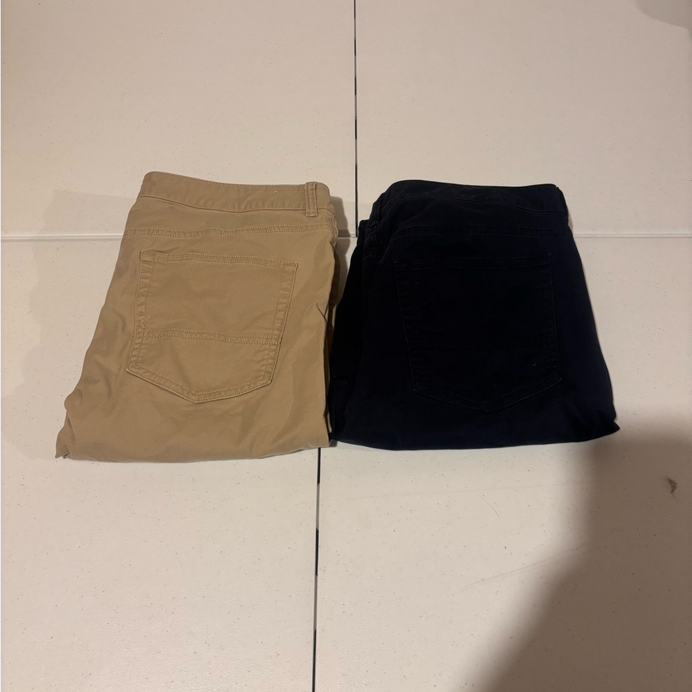 Lot Of 2 Untuckit Flat Front Chino Casual Pants Men’s Size 36x32 Tan Navy Blue